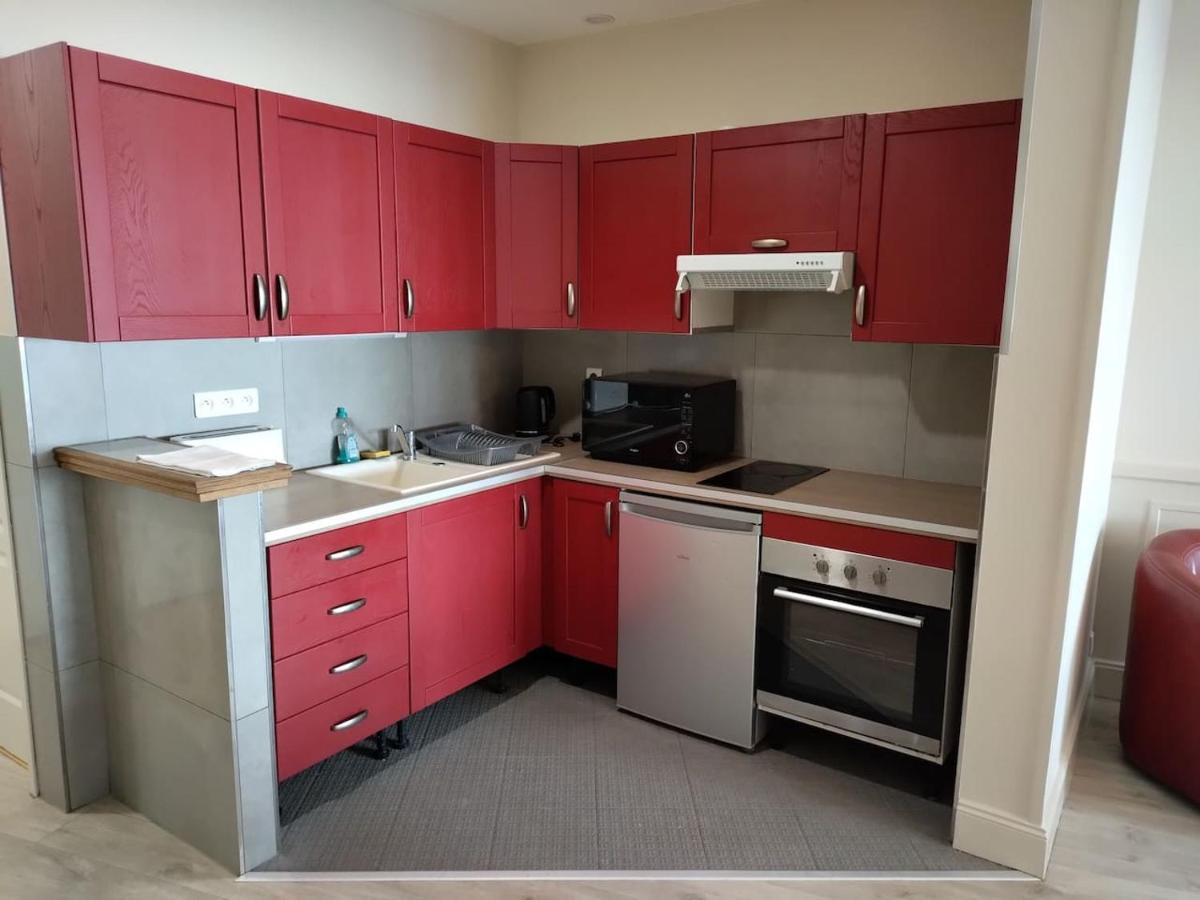 Tres Grand Au Pied Du Plateau D'angouleme. Appartement